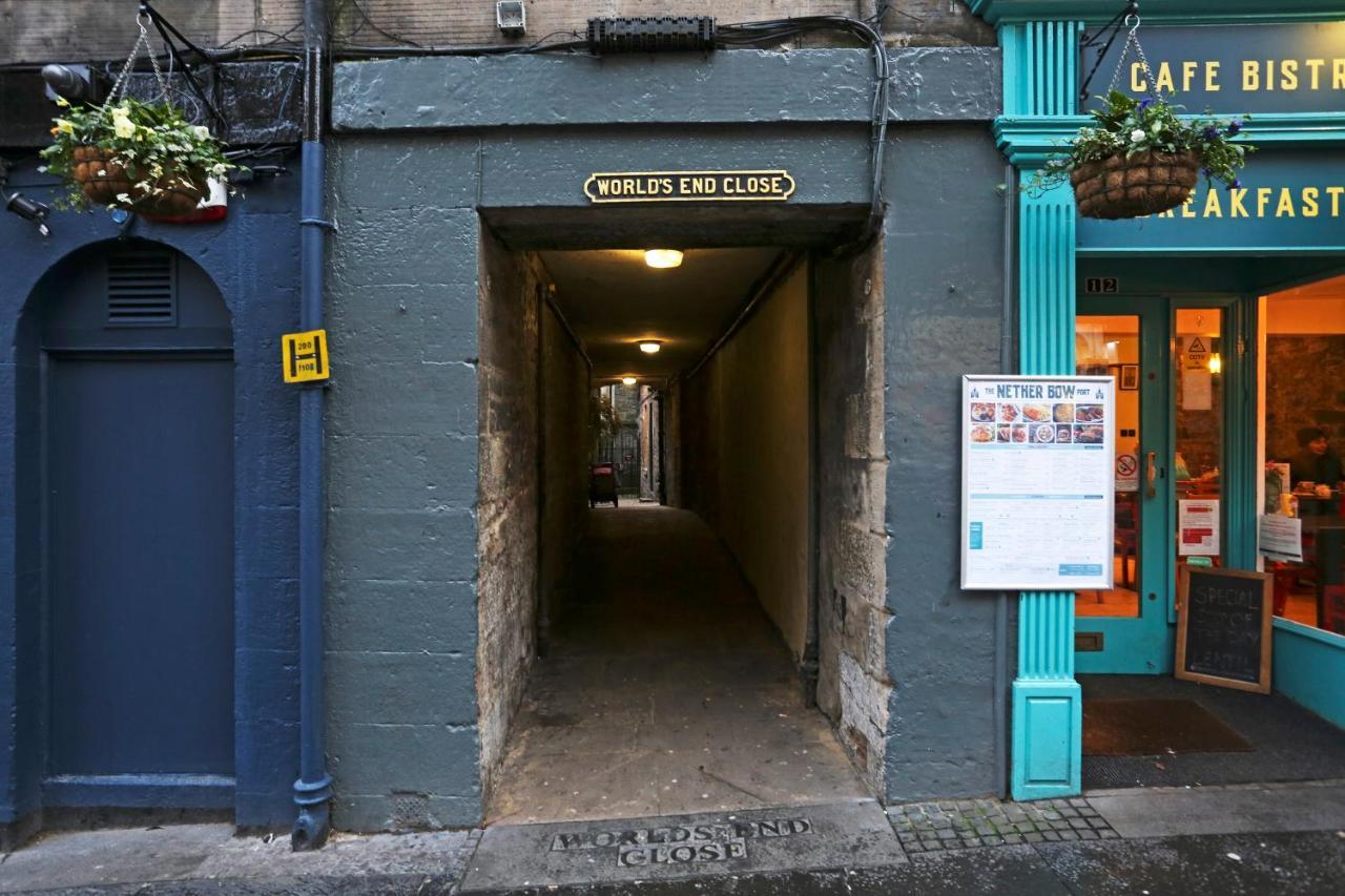 Joivy Refurbished Home On The Royal Mile EDI Exterior photo